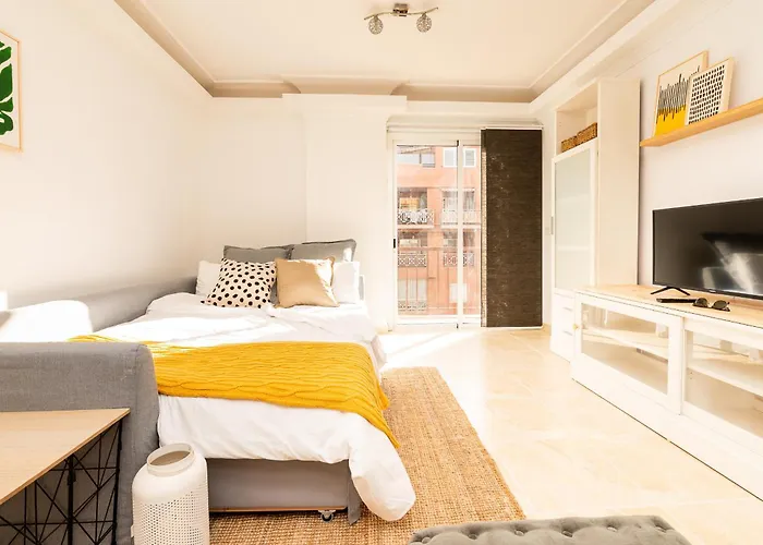 Profithome-punta Larga Candelaria